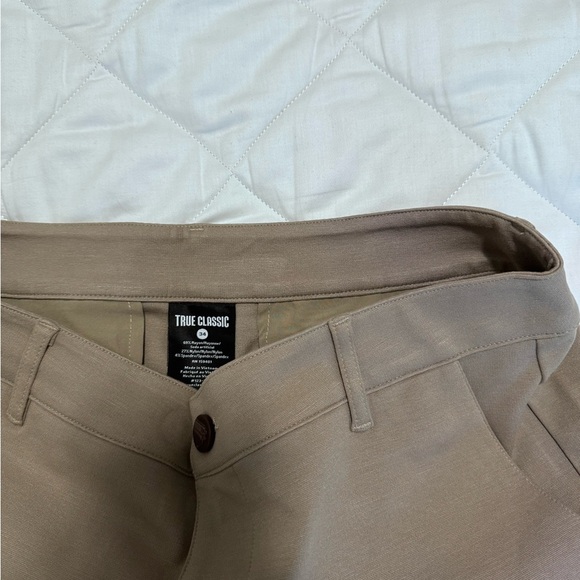 True Classic 9" Comfort Short - Picture 2 of 7